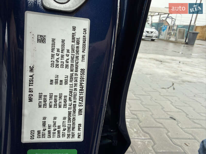 Седан Tesla Model 3 2023 в Одесі