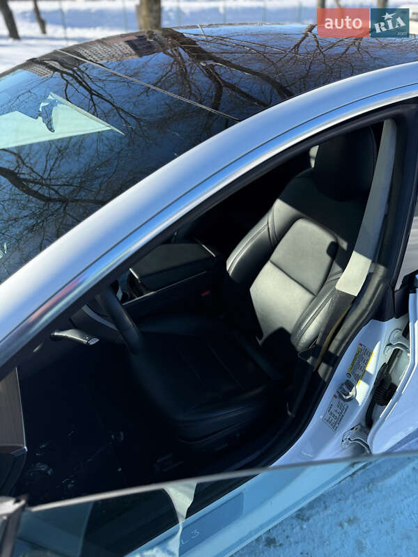 Седан Tesla Model 3 2018 в Киеве фото 16 Седан Tesla Model 3 2018 в Киеве