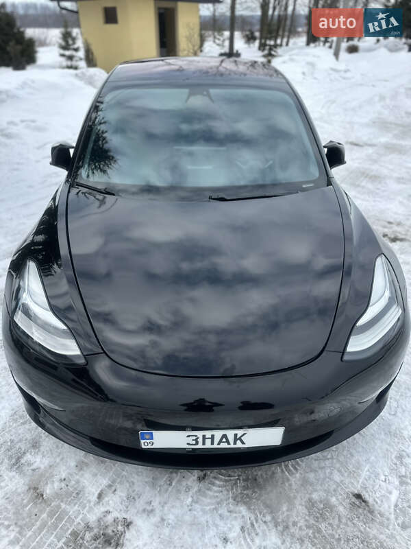 Седан Tesla Model 3 2018 в Ивано-Франковске