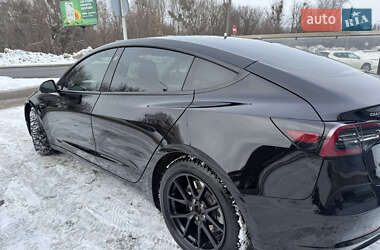 Седан Tesla Model 3 2021 в Луцке