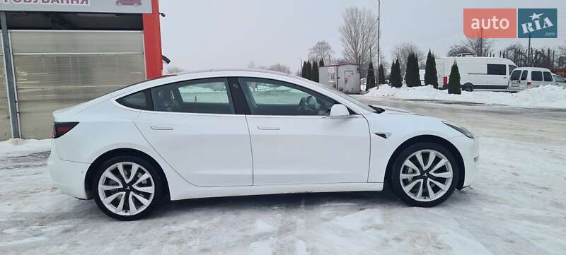 Седан Tesla Model 3 2017 в Нововолынске фото 14 Седан Tesla Model 3 2017 в Нововолынске