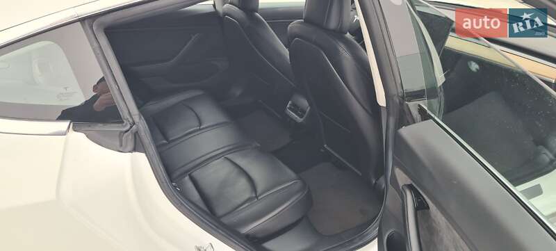 Седан Tesla Model 3 2017 в Нововолынске фото 27 Седан Tesla Model 3 2017 в Нововолынске