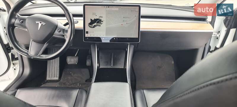 Седан Tesla Model 3 2017 в Нововолынске фото 22 Седан Tesla Model 3 2017 в Нововолынске