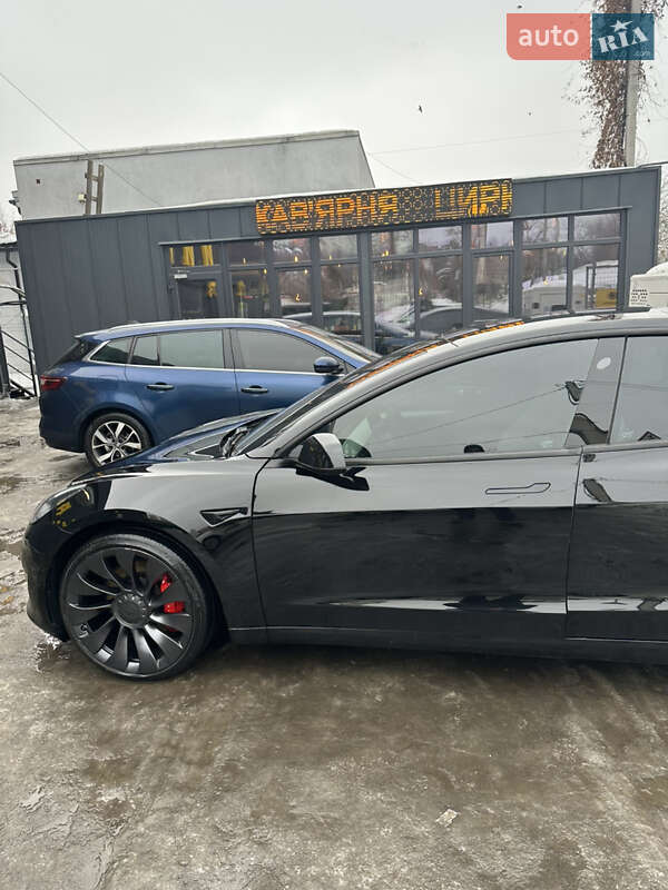 Седан Tesla Model 3 2021 в Киеве фото 5 Седан Tesla Model 3 2021 в Киеве