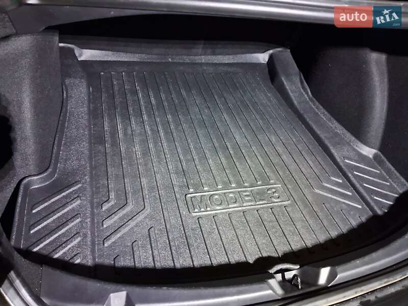 Седан Tesla Model 3 2019 в Одесі фото 11 Седан Tesla Model 3 2019 в Одесі