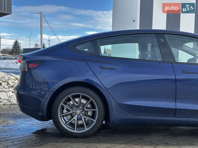 Седан Tesla Model 3 2022 в Львові фото 13 Седан Tesla Model 3 2022 в Львові