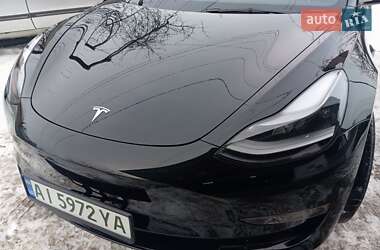 Седан Tesla Model 3 2023 в Днепре