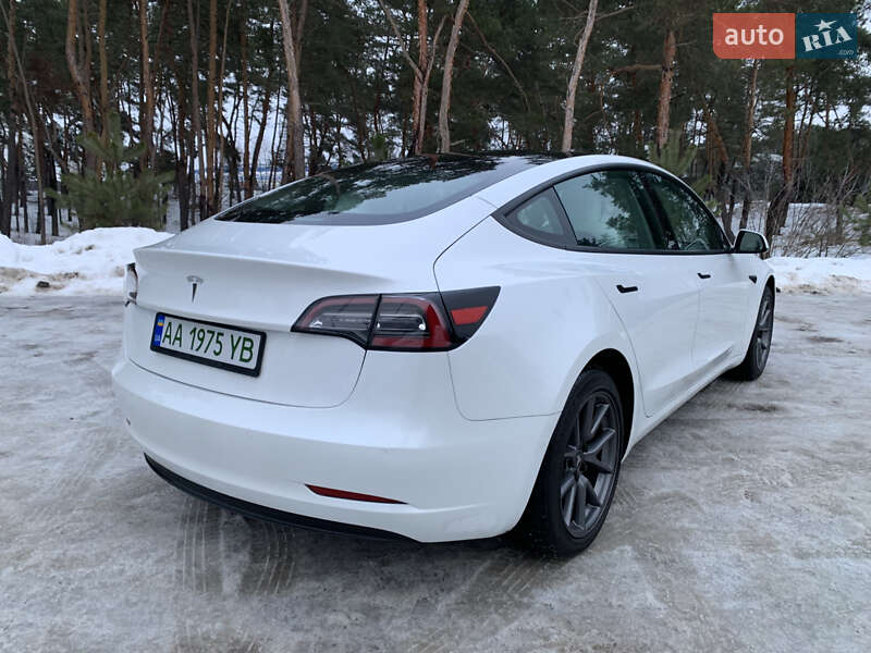 Седан Tesla Model 3 2021 в Киеве фото 3 Седан Tesla Model 3 2021 в Киеве