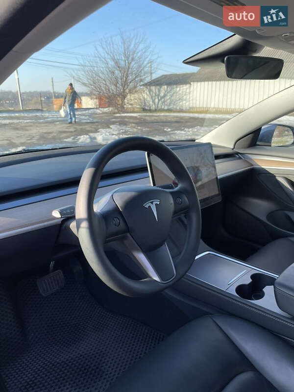 Седан Tesla Model 3 2023 в Благовещенском фото 30 Седан Tesla Model 3 2023 в Благовещенском