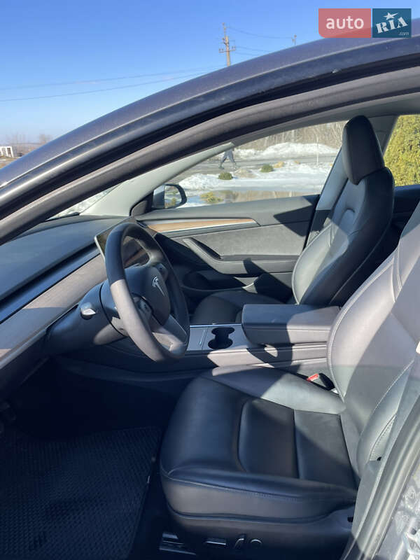 Седан Tesla Model 3 2023 в Благовещенском фото 58 Седан Tesla Model 3 2023 в Благовещенском