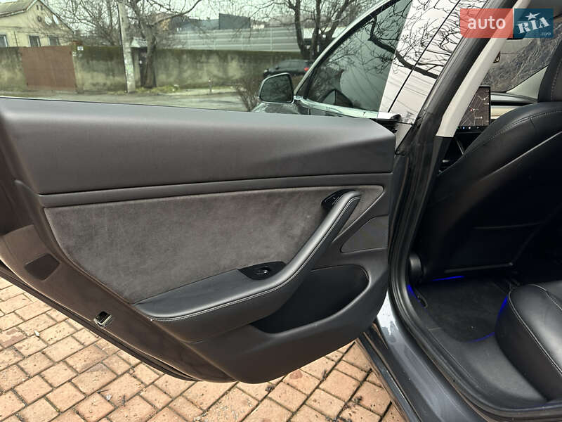 Седан Tesla Model 3 2019 в Одесі фото 16 Седан Tesla Model 3 2019 в Одесі