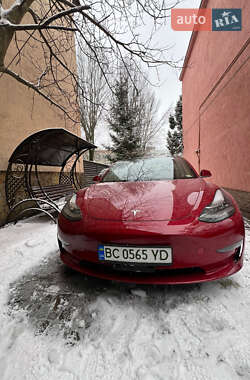 Седан Tesla Model 3 2018 в Львове