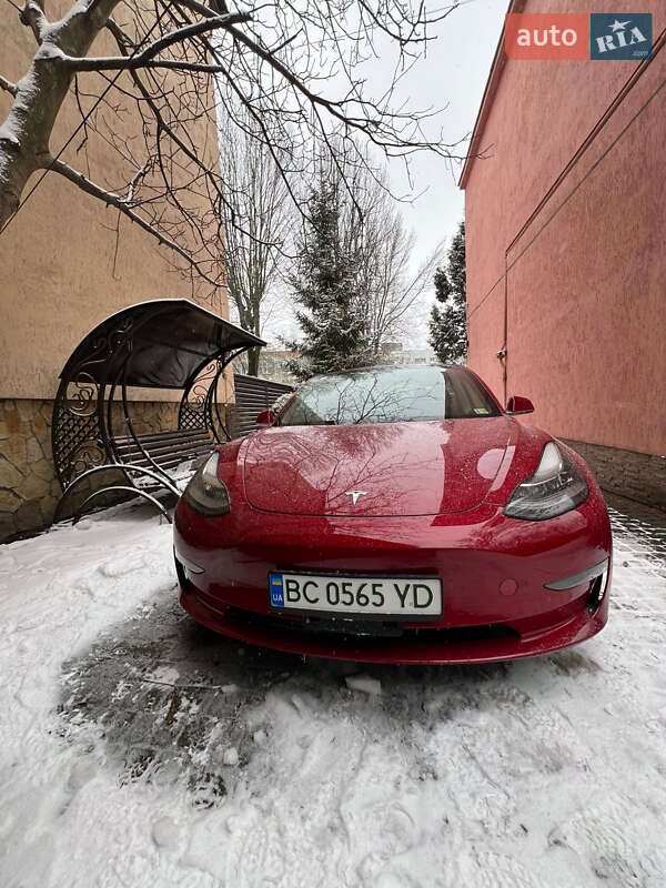 Tesla Model 3 2018