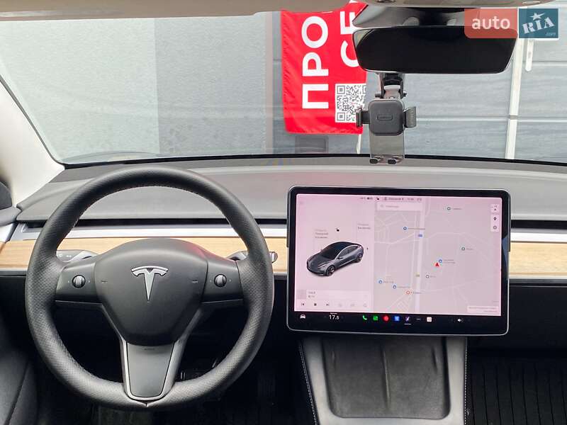 Седан Tesla Model 3 2021 в Києві