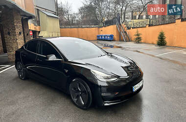 Седан Tesla Model 3 2018 в Одесі