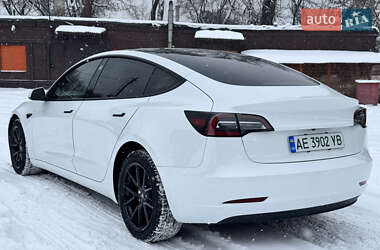 Седан Tesla Model 3 2023 в Днепре