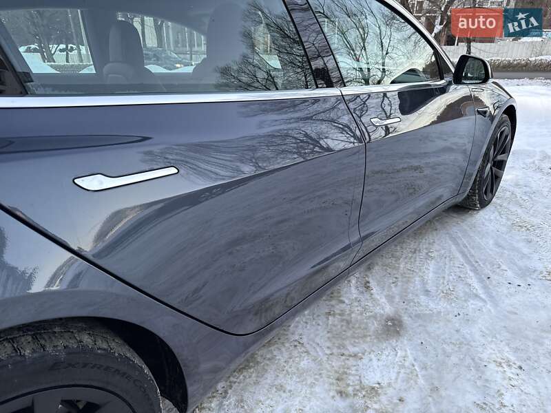 Седан Tesla Model 3 2019 в Львове фото 20 Седан Tesla Model 3 2019 в Львове