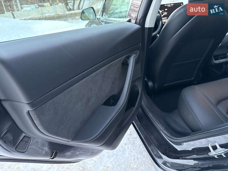 Седан Tesla Model 3 2019 в Львове фото 41 Седан Tesla Model 3 2019 в Львове