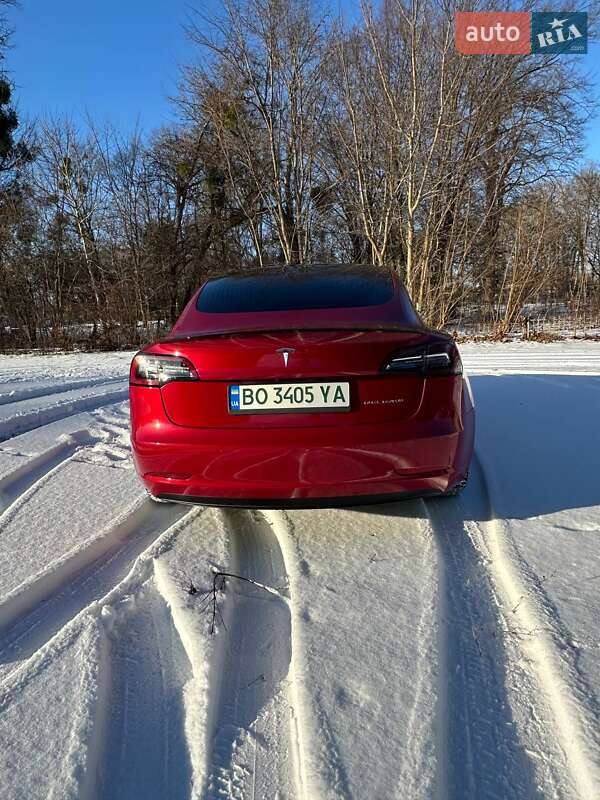 Седан Tesla Model 3 2018 в Кременці