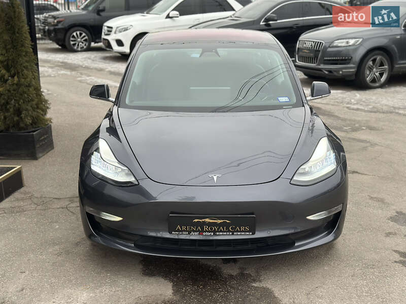Седан Tesla Model 3 2018 в Харкові