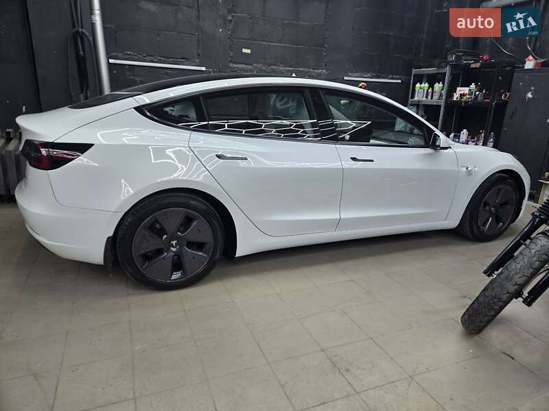 Седан Tesla Model 3 2021 в Киеве фото 8 Седан Tesla Model 3 2021 в Киеве