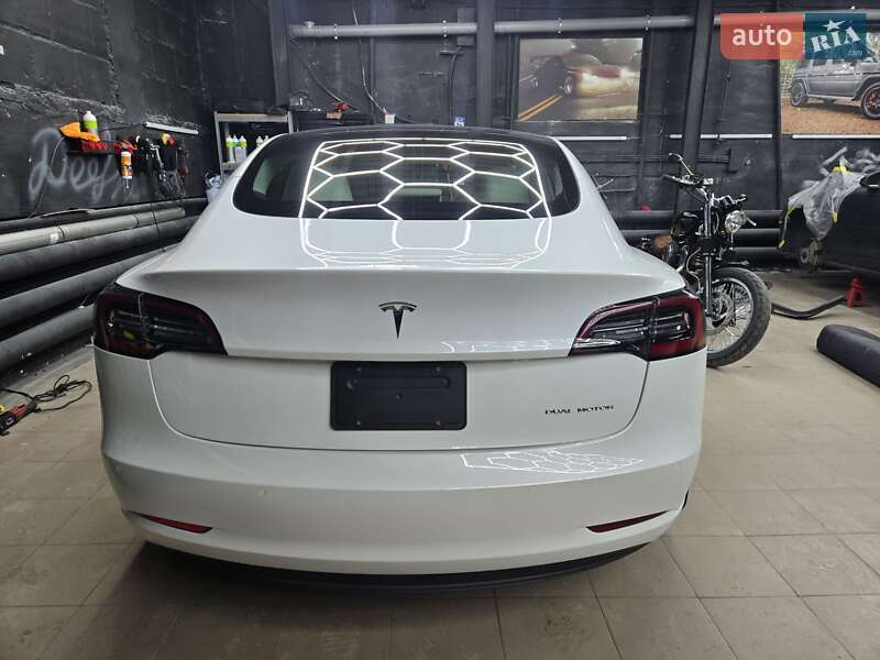 Седан Tesla Model 3 2021 в Киеве фото 7 Седан Tesla Model 3 2021 в Киеве