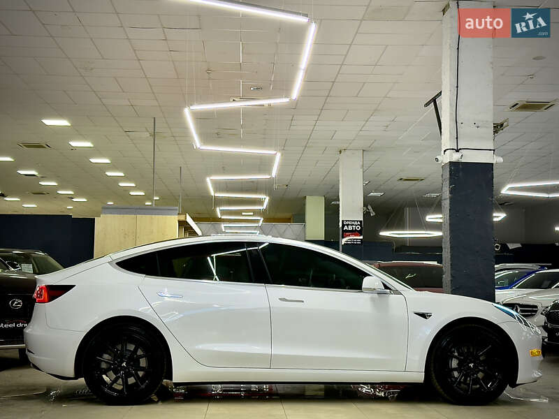Седан Tesla Model 3 2020 в Николаеве фото 11 Седан Tesla Model 3 2020 в Николаеве