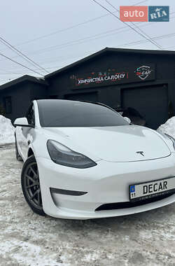 Седан Tesla Model 3 2021 в Києві