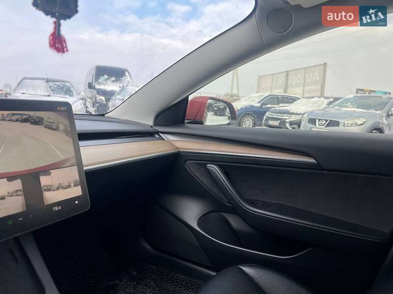 Седан Tesla Model 3 2022 в Львове фото 33 Седан Tesla Model 3 2022 в Львове