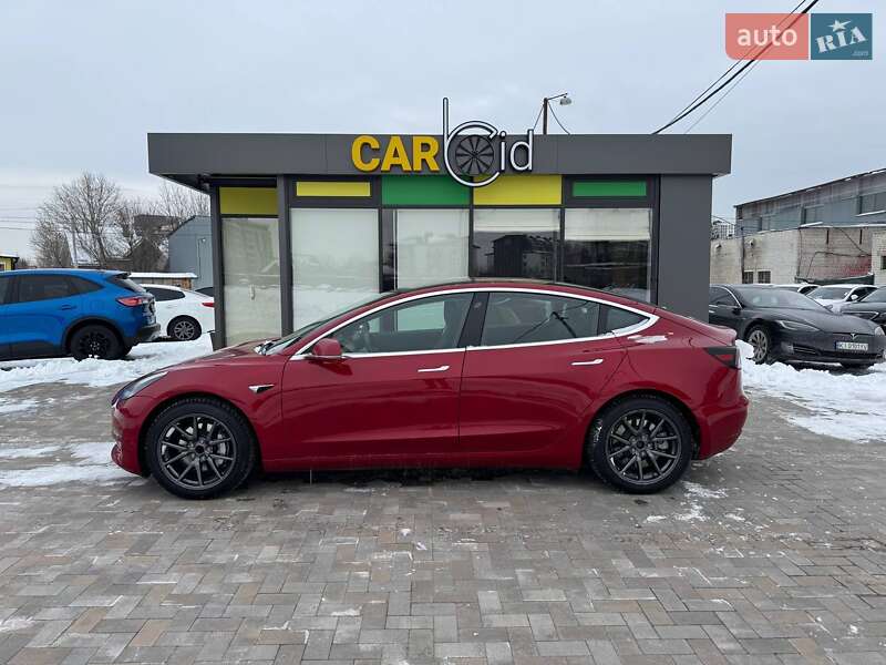 Седан Tesla Model 3 2018 в Киеве