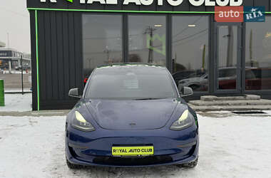 Седан Tesla Model 3 2023 в Львове