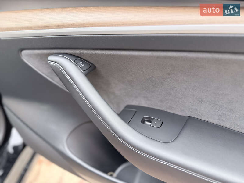 Седан Tesla Model 3 2023 в Стрые фото 40 Седан Tesla Model 3 2023 в Стрые