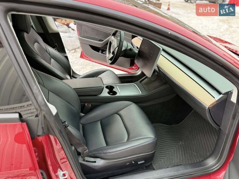 Седан Tesla Model 3 2020 в Києві фото 55 Седан Tesla Model 3 2020 в Києві