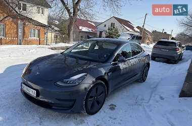 Седан Tesla Model 3 2019 в Ровно