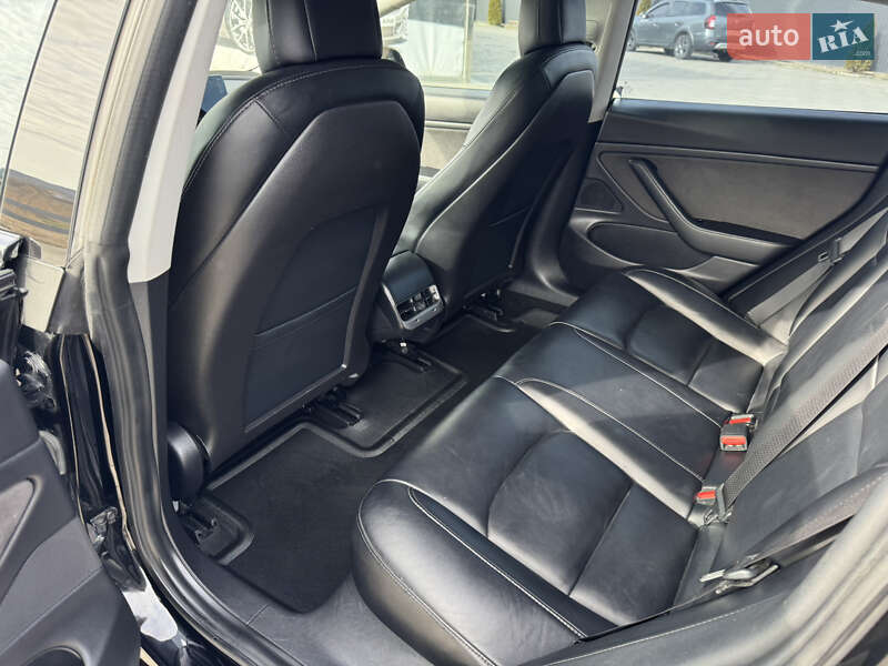 Седан Tesla Model 3 2019 в Иршаве фото 28 Седан Tesla Model 3 2019 в Иршаве