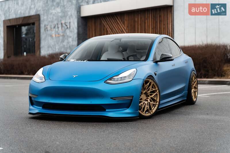 Tesla Model 3 2018 Tesla Model 3 2018