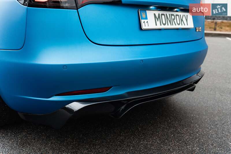 Седан Tesla Model 3 2018 в Киеве