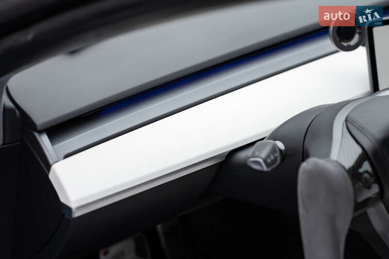 Седан Tesla Model 3 2018 в Киеве