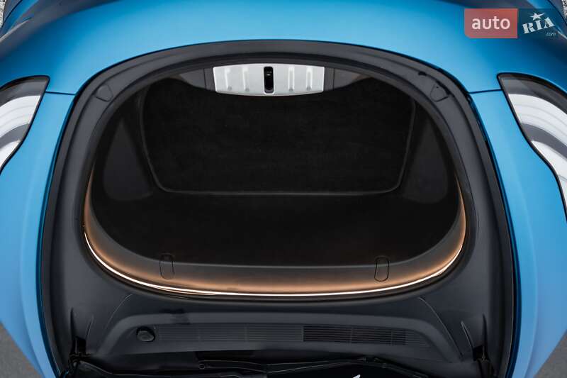 Седан Tesla Model 3 2018 в Киеве