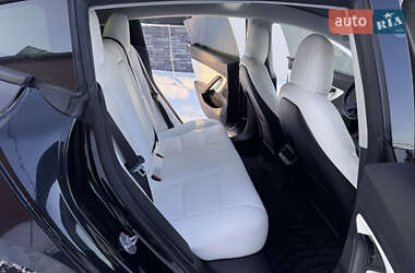Седан Tesla Model 3 2019 в Рівному