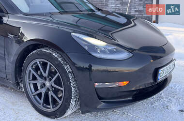 Седан Tesla Model 3 2019 в Рівному