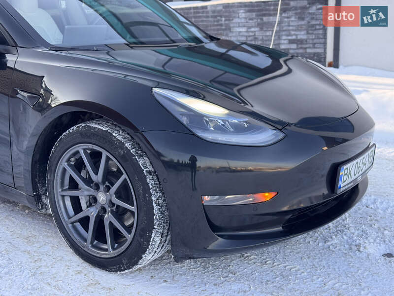 Седан Tesla Model 3 2019 в Ровно фото 46 Седан Tesla Model 3 2019 в Ровно