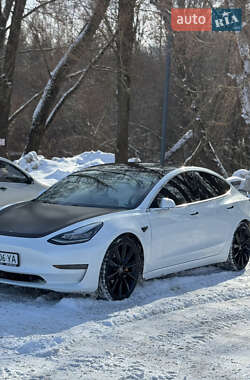 Седан Tesla Model 3 2020 в Хмельницком
