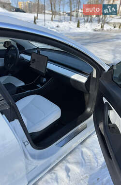 Седан Tesla Model 3 2020 в Хмельницком
