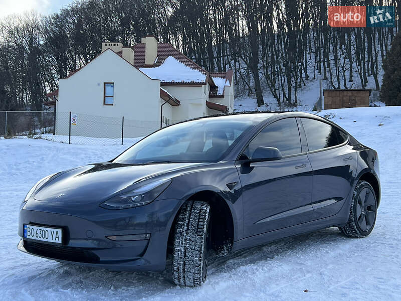 Tesla Model 3 2023