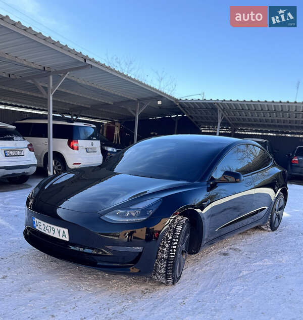 Седан Tesla Model 3 2021 в Днепре