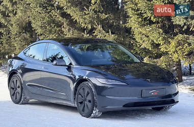 Седан Tesla Model 3 2024 в Тернополе