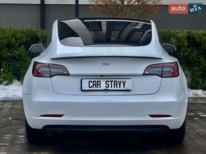 Седан Tesla Model 3 2023 в Стрию фото 12 Седан Tesla Model 3 2023 в Стрию