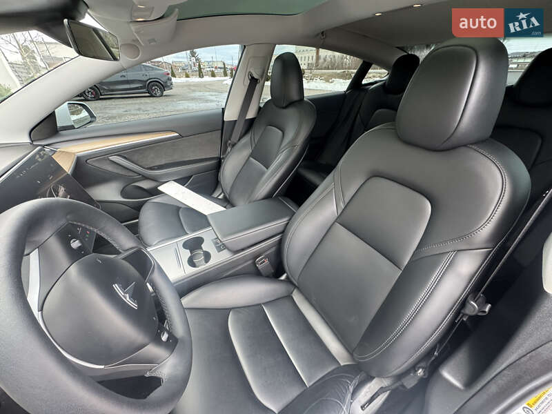 Седан Tesla Model 3 2023 в Стрию фото 27 Седан Tesla Model 3 2023 в Стрию