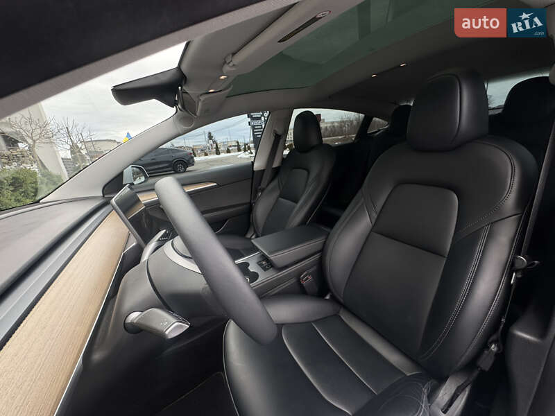 Седан Tesla Model 3 2023 в Стрию фото 28 Седан Tesla Model 3 2023 в Стрию